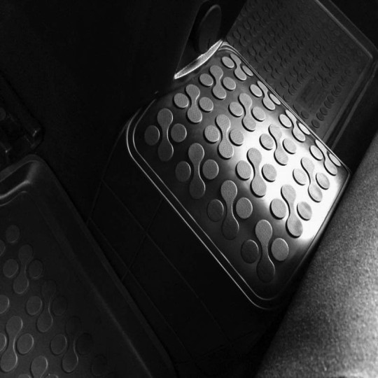 Rubber mat voor over de tunnel