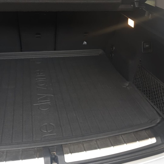 Rubber kofferbakmat BMW X1 F48 | Kofferbakmat BMW X1 F48