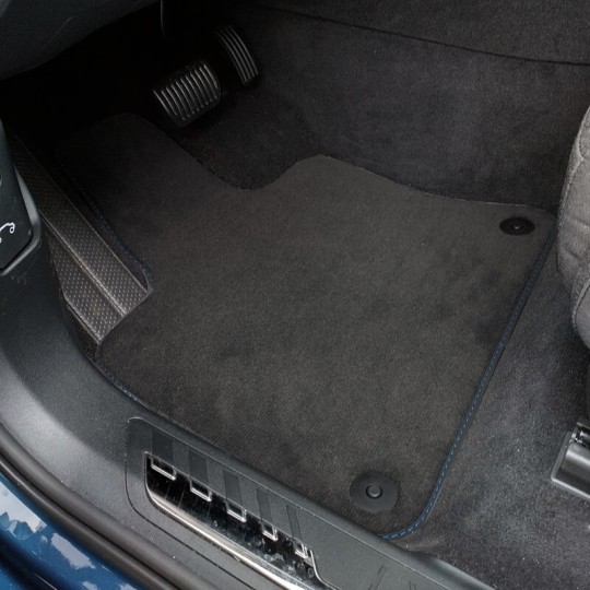 Lynk & Co 01 automatten mattenloods