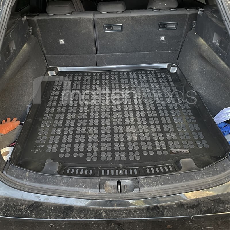 Rubber kofferbakmat Suzuki Swace Hybrid 2020-heden