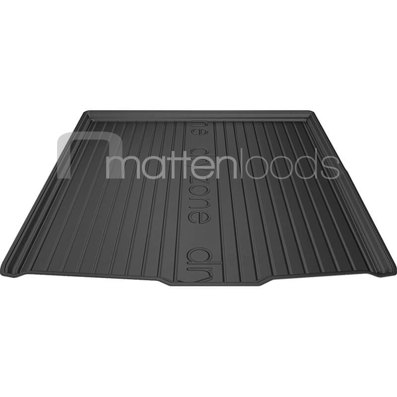 Rubber mat Volkswagen Golf VIII station