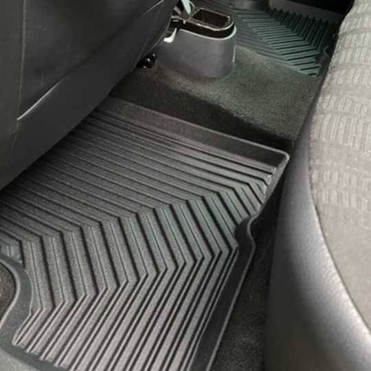 Dacia Duster I (voor facelift) 2010-2018 All Weather rubber automatten