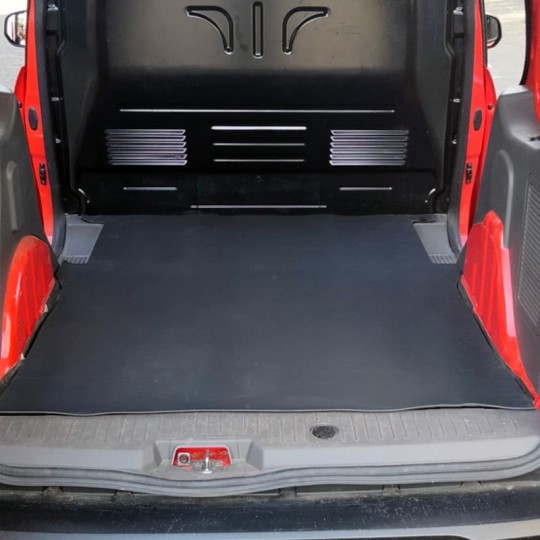 Premium M-Line laadvloermat Ford Transit Connect kort L1 (dubbele schuifdeur) 2013-2022 | 4mm antislip rubber traanplaat