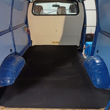 Laadvloermat rubber Toyota HIACE 2-zits 2004-heden