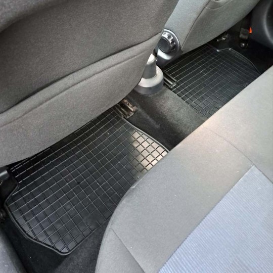 Rubber matten Mazda 2 I Hatchback 2002-2007