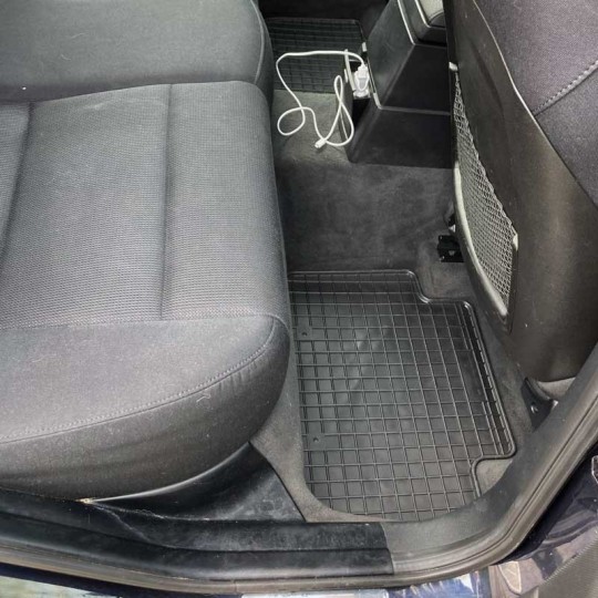 Rubber matten BMW X3 E83 SUV 2003-2010