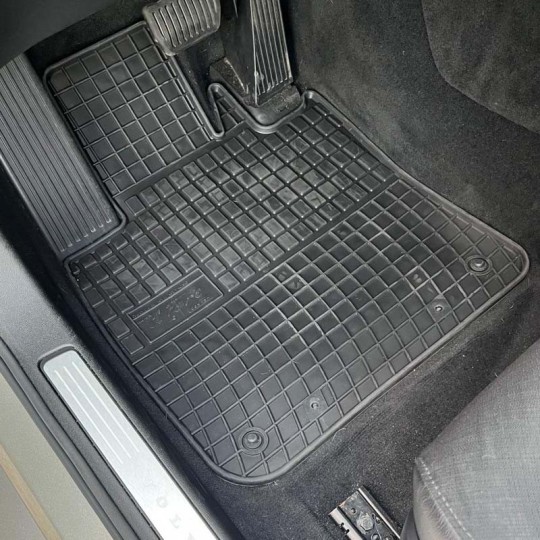 Rubber matten Volvo S60 III Sedan vanaf 2018