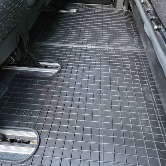 Rubber matten Mercedes Vito III van (1e en 2e rij) vanaf 2014