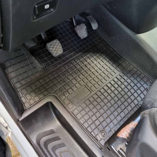 Rubber matten Mercedes Vito III van (1e en 2e rij) vanaf 2014