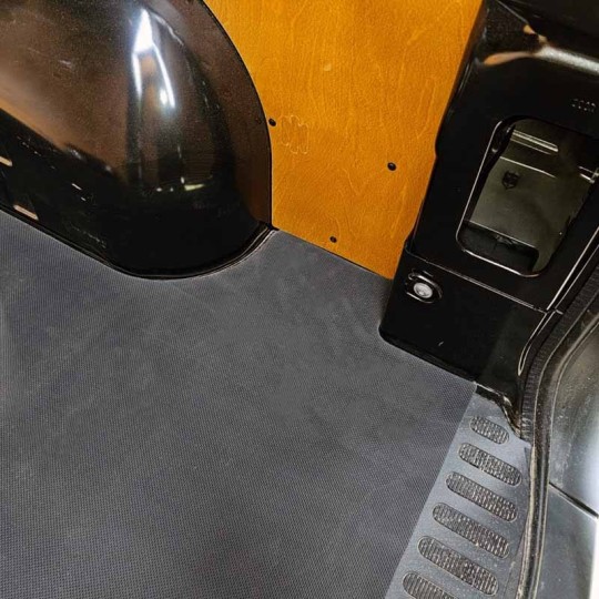 Laadvloermat rubber Nissan NV400 L3 2010-heden