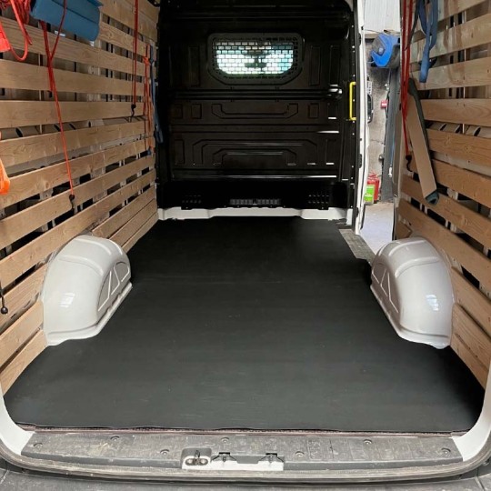 ProFit antislip rubber laadvloermat Volkswagen Crafter L3 (voorwielaandrijving) 2018-heden