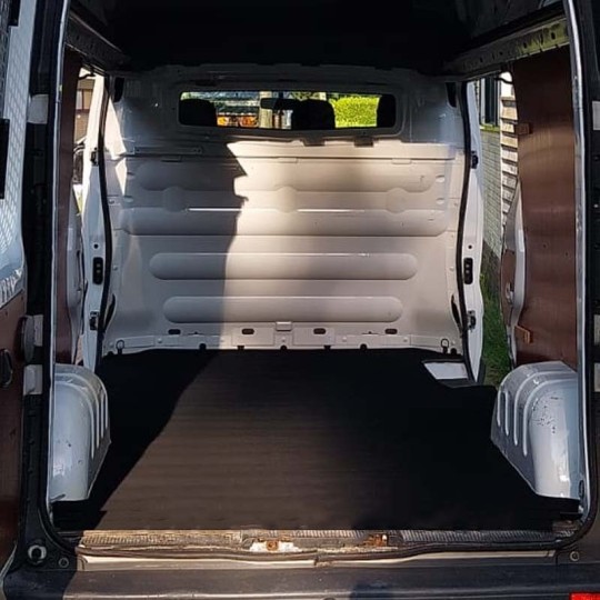 Laadvloermat rubber Nissan Primastar verlengd L2 2001-2014