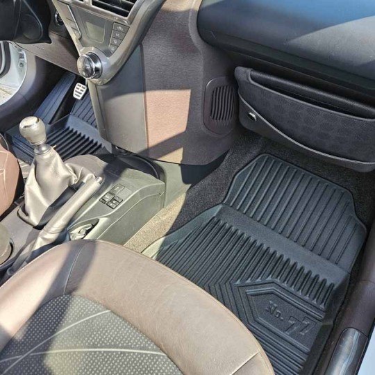 Toyota IQ 2008-2016 All Weather rubber automatten