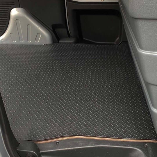 ProFit antislip rubber (traanplaat motief) laadvloermat Peugeot Partner L1 2008-2018