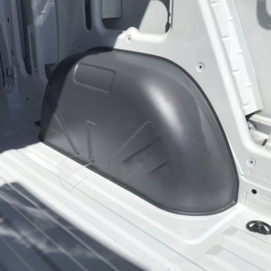 Kunststof wielkastbescherming Mercedes e-Sprinter | Mercedes e-Sprinter wielkast bescherming