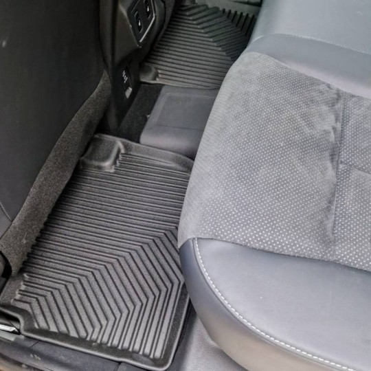 Rubber matten Mitsubishi Eclipse Cross PHEV | Rubber automatten kopen voor Mitsubishi Eclipse Cross PHEV