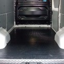 Premium M-Line laadvloermat Renault Master L2 2024-heden | 4mm antislip rubber traanplaat