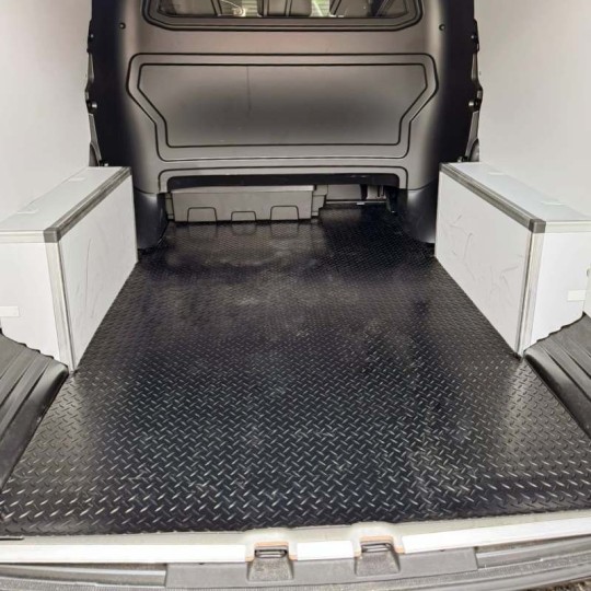 ProFit antislip rubber (traanplaat motief) laadvloermat Peugeot Expert L3 Snoeks dubbelcabine 2016-heden