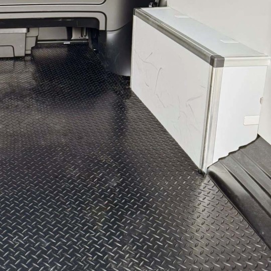 ProFit antislip rubber (traanplaat motief) laadvloermat Peugeot Expert L3 Snoeks dubbelcabine 2016-heden