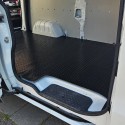 Laadvloermat rubber (traanplaat motief) Renault Trafic verlengd L2 2014-heden