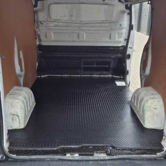 Laadvloermat rubber (traanplaat motief) Fiat Talento kort L1 2016-heden