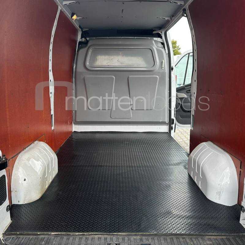 Laadvloermat rubber (traanplaat motief) Nissan NV400 L2 2010-heden