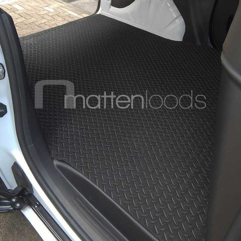 Op maat gemaakt rubber laadvloermat voor de Opel Combo E L1