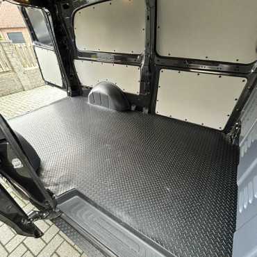 Laadvloermat rubber (traanplaat motief) Mercedes Vito L3 WB343 2014-heden 2
