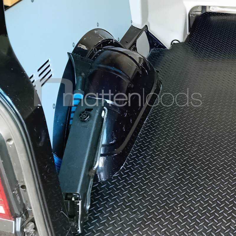 Laadvloermat rubber (traanplaat motief) Volkswagen T5 dubbelcabine verlengd 2003-2015