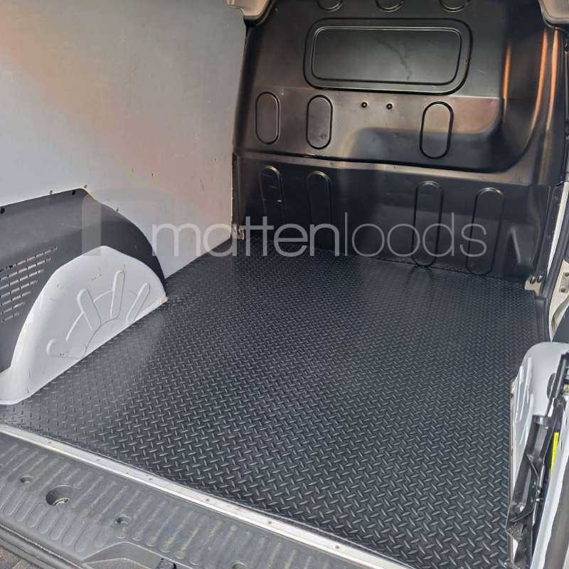 Laadvloermat rubber (traanplaat motief) Mercedes Citan L1 (kort) 2021-heden