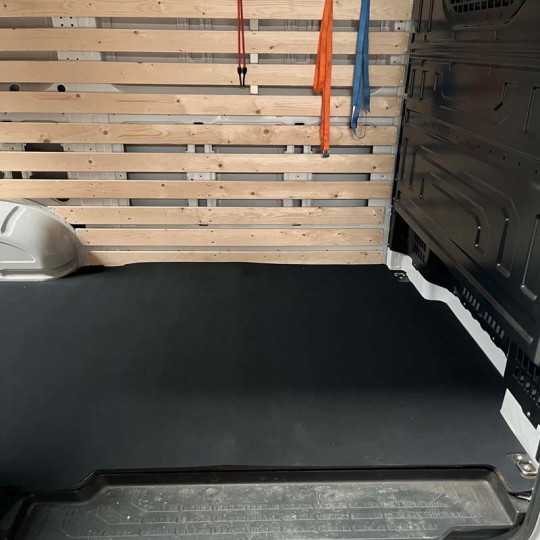 ProFit antislip rubber laadvloermat Volkswagen Crafter L3 (voorwielaandrijving) 2018-heden