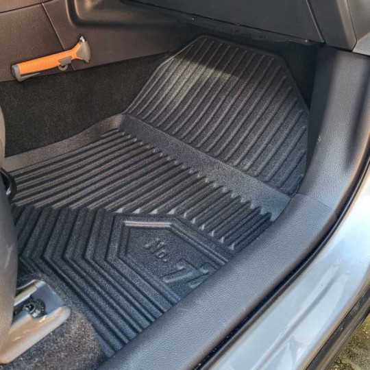 Rubber matten Toyota Corolla Cross FWD | Rubber automatten kopen voor Toyota Corolla Cross FWD
