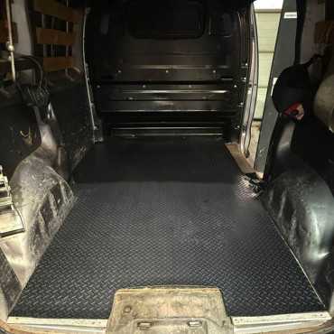 Laadvloermat rubber (traanplaat motief) Peugeot Expert standaard L2 2016-heden