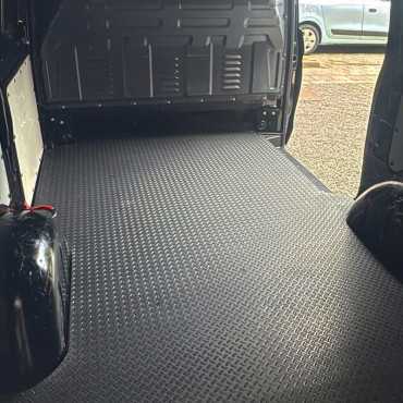 Laadvloermat rubber Mercedes Vito L2 verlengd 2014-heden 2