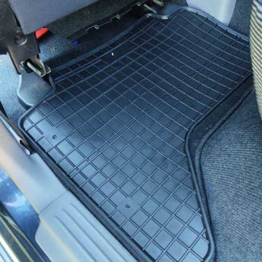 Rubber matten Mitsubishi L200 IV 2005-2015