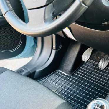 Rubber matten Fiat Punto Hatchback 2012-2018