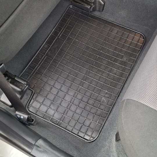 Rubber matten Toyota Corolla IX (alle uitvoeringen) 2001-2007